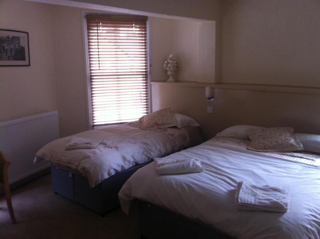 The Carpenter'S Arms Hotel Cambridge  Room photo